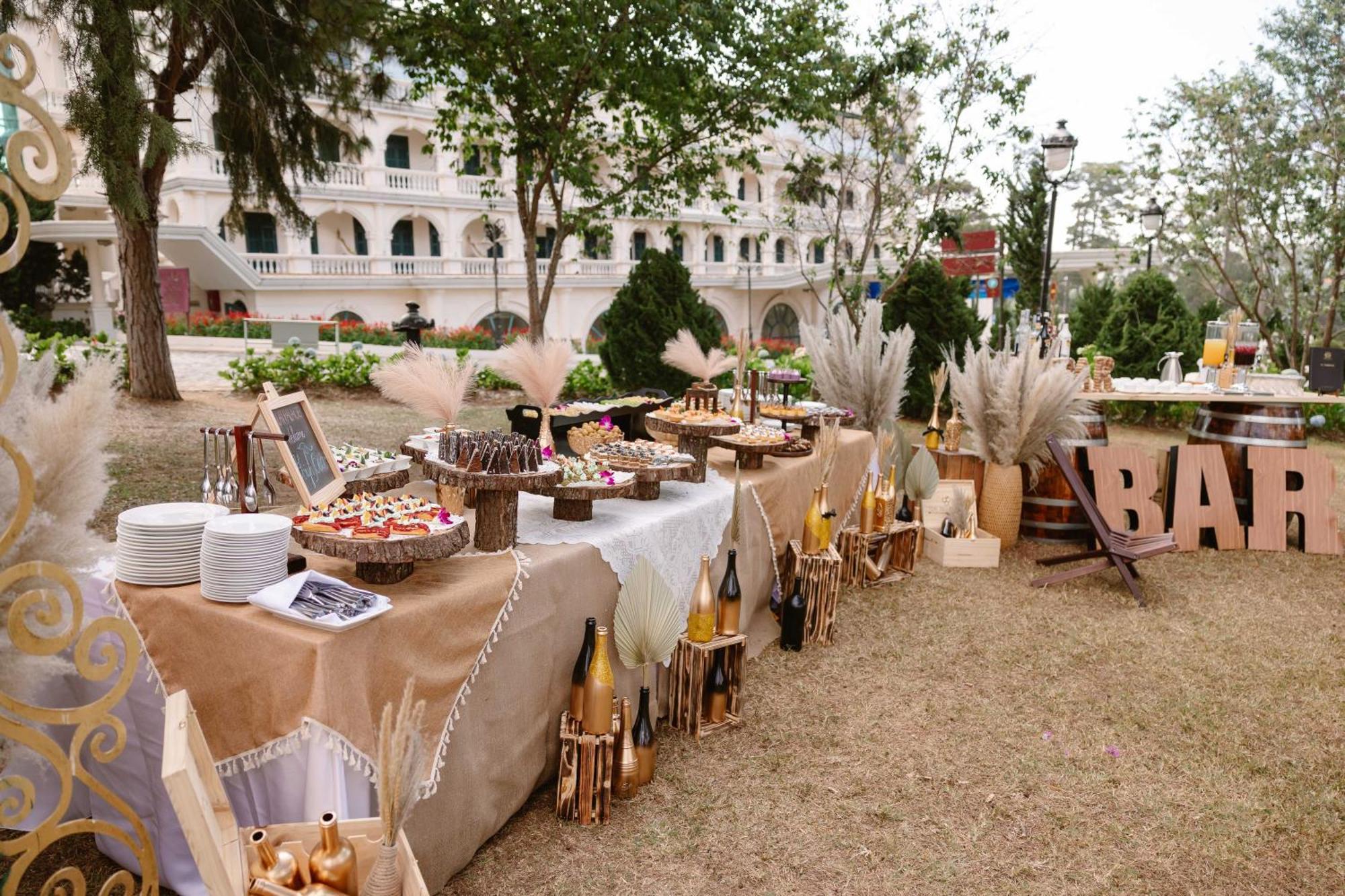 Dalat Palace Heritage Hotel Kültér fotó