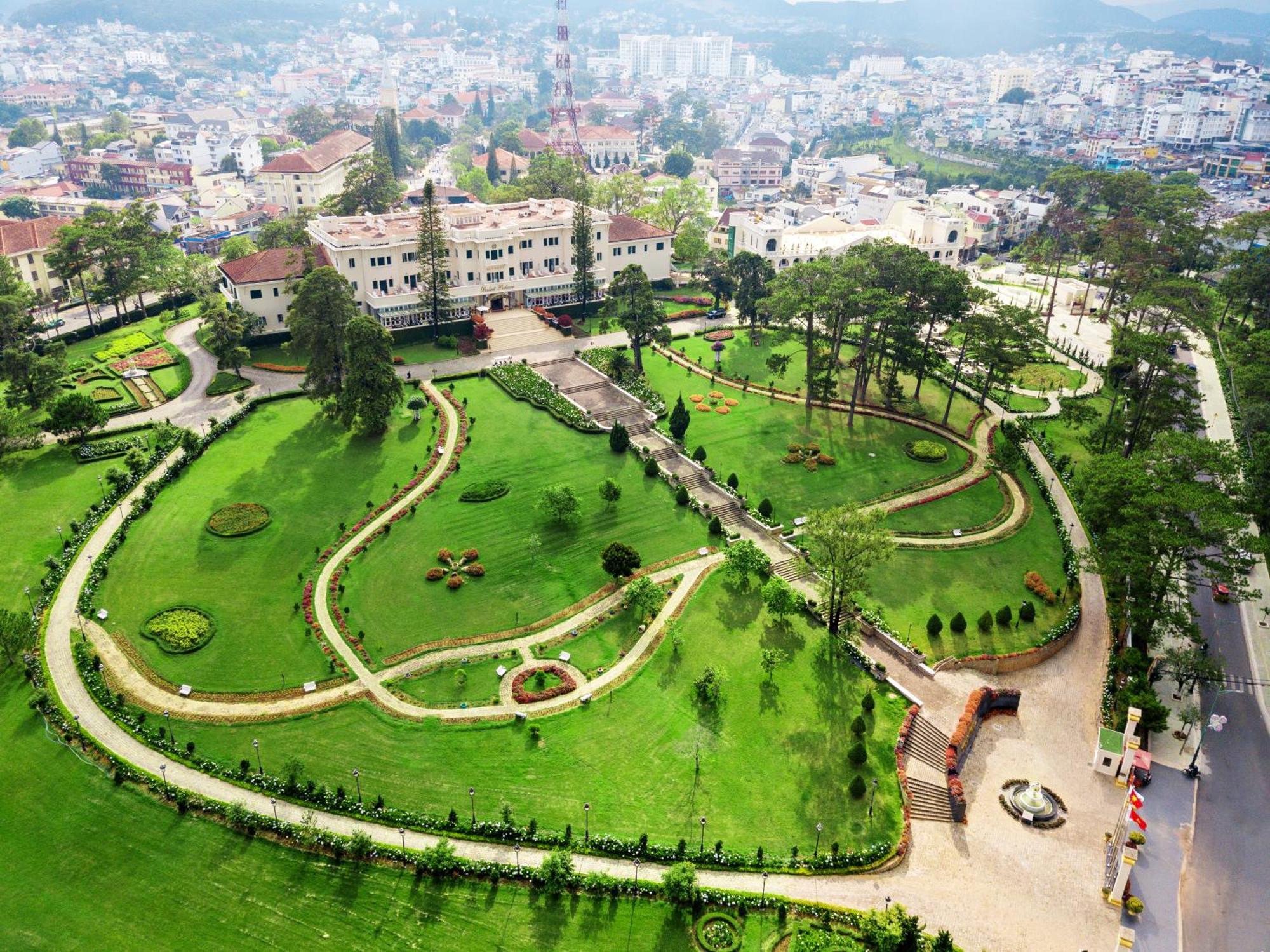 Dalat Palace Heritage Hotel Kültér fotó